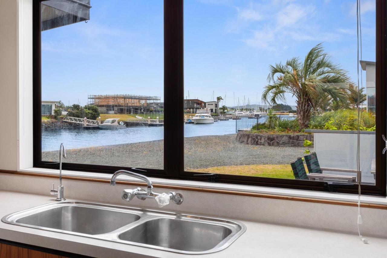 The Sunrise Bach - One Tree Point Holiday Home Exterior foto